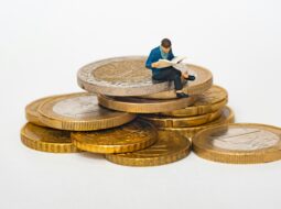 Why Financial Literacy Matters for a Secure and Stress Free Life